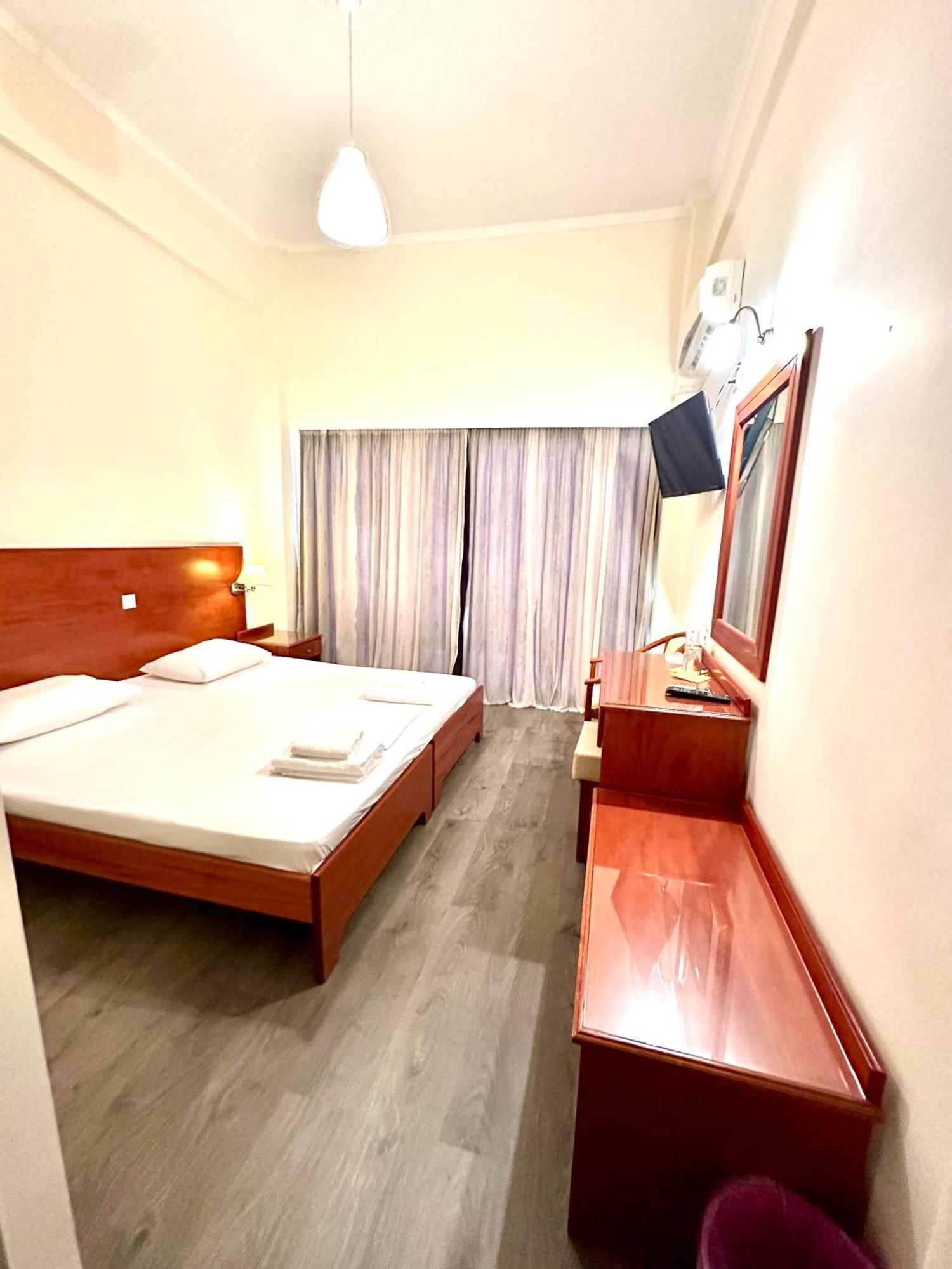 Hotel Akti ルートラキ エクステリア 写真